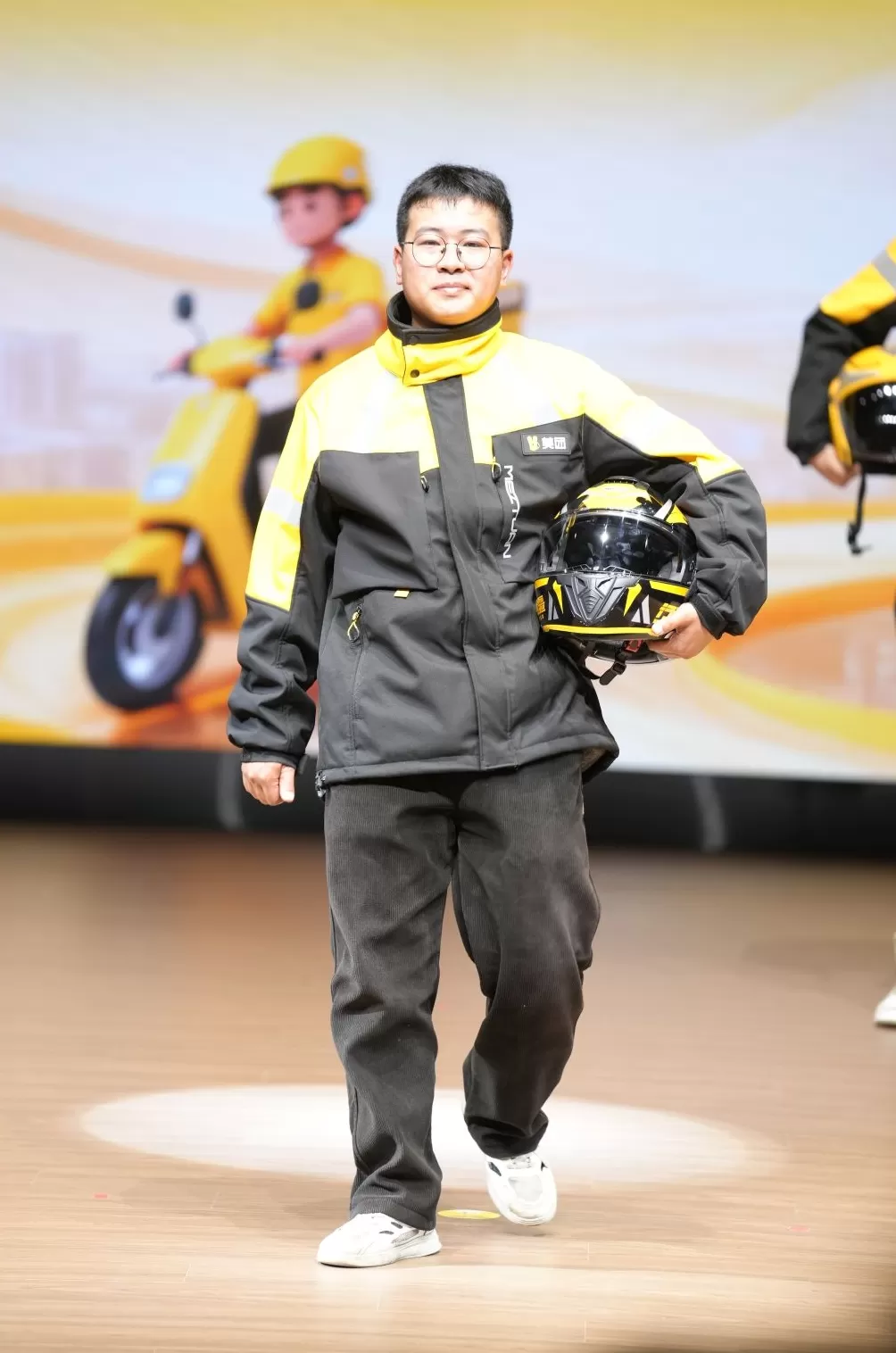 外卖小哥“新装”也要卷了?多个外卖平台回应-第3张图片- 外卖小哥“新装”也要卷了?多个外卖平台回应-第3张图片-