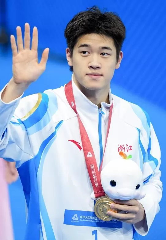 专访｜ “飞鱼”潘展乐：新周期走出低谷找回自己-第1张图片-